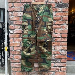 画像1: DEAD STOCK 1985's US Military Woodland Camo BDU Pants　Size MEDIUM-REGULAR
