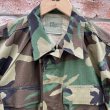 画像2: DEAD STOCK 1989's US Military Woodland Camo BDU Jacket　Size SMALL-XSHORT (2)