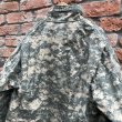 画像12: DEAD STOCK 2008’s US Military M-65 Field Jacket ACU Camo　Size LARGE-REGULAR (12)