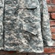 画像7: DEAD STOCK 2008’s US Military M-65 Field Jacket ACU Camo　Size LARGE-REGULAR (7)