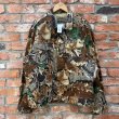 画像1: DEAD STOCK 1990’s Wrangler RealTree Camo Trucker Jacket　Size XL (1)