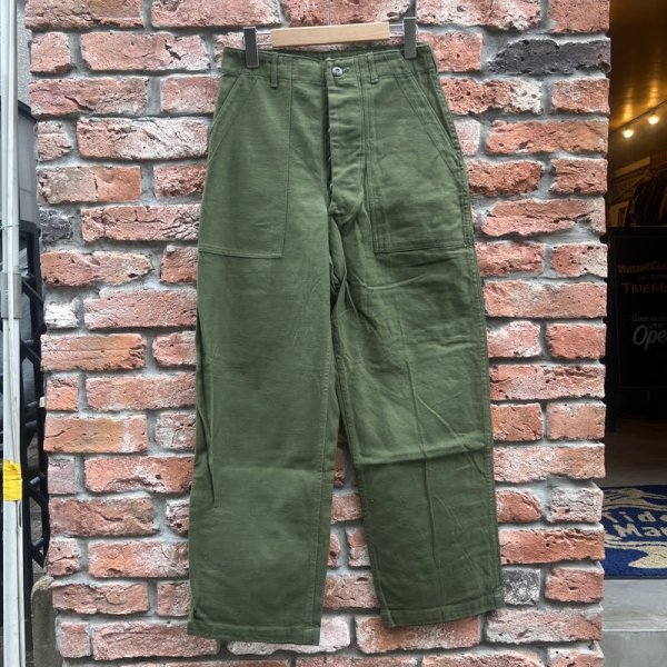 画像1: DEAD STOCK 1960's US Military OG-107 Utility Trousers　Size W29 L28.5 (表記 W30 L29) (1)