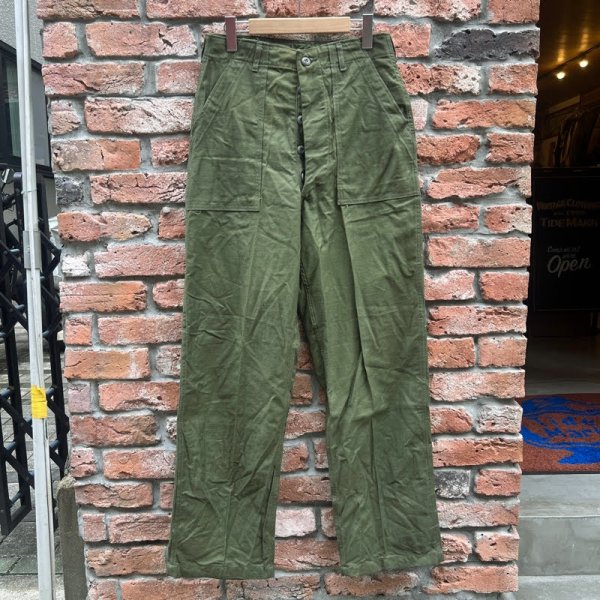 画像1: DEAD STOCK 1960's US Military OG-107 Utility Trousers　Size W30 L32.5 (表記 W30 L33) (1)