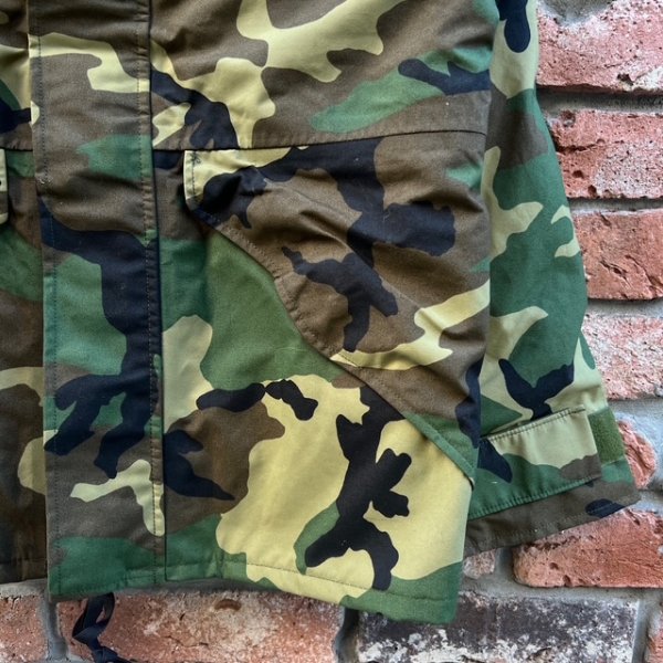 画像10: DEAD STOCK 2000's ECWCS GORE-TEX Parka Woodland Camo　Size SMALL-REGULAR (10)