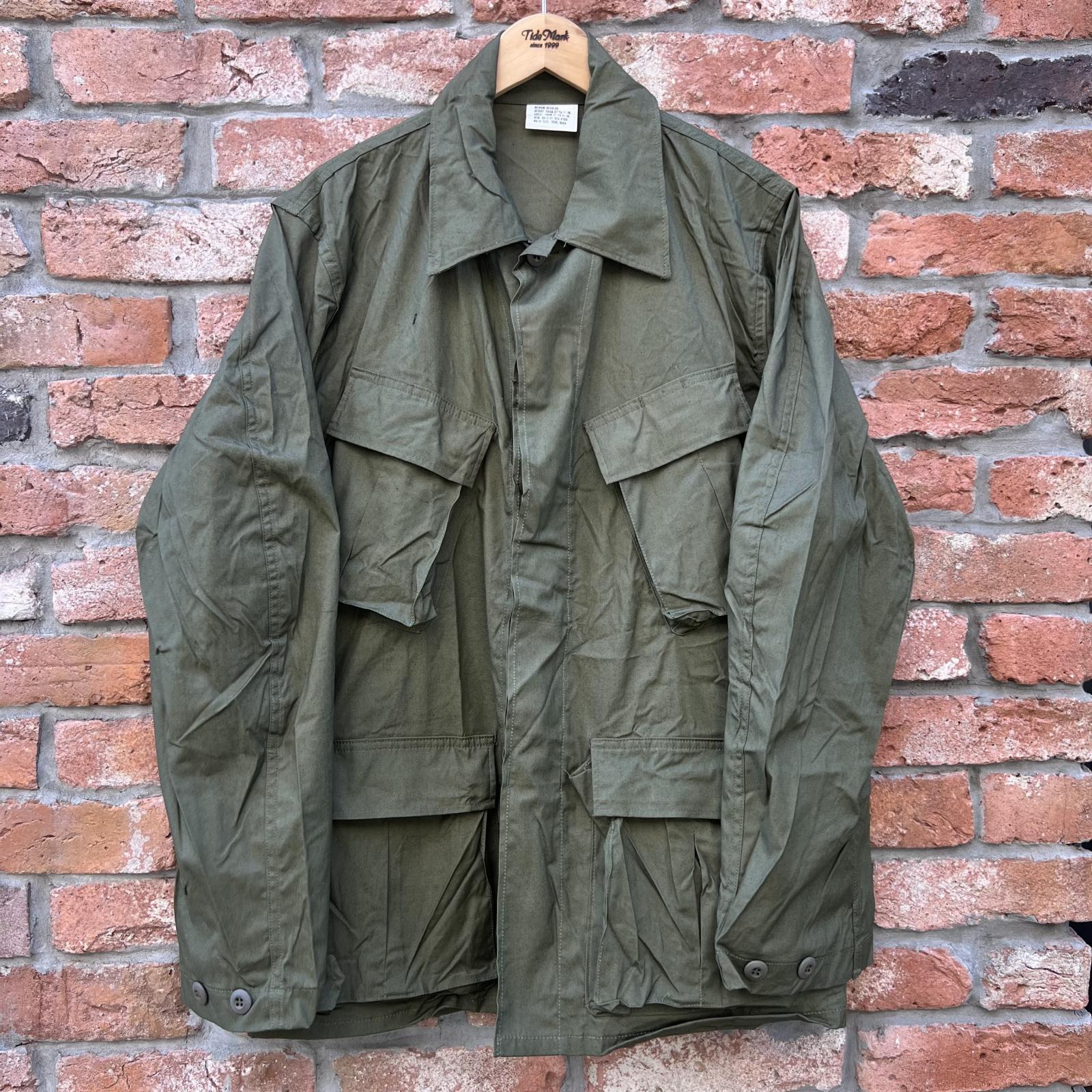 画像1: DEAD STOCK 1970's US Military Jungle Fatigue Jacket COTTON POPLIN　Size  MEDIUM-REGULAR